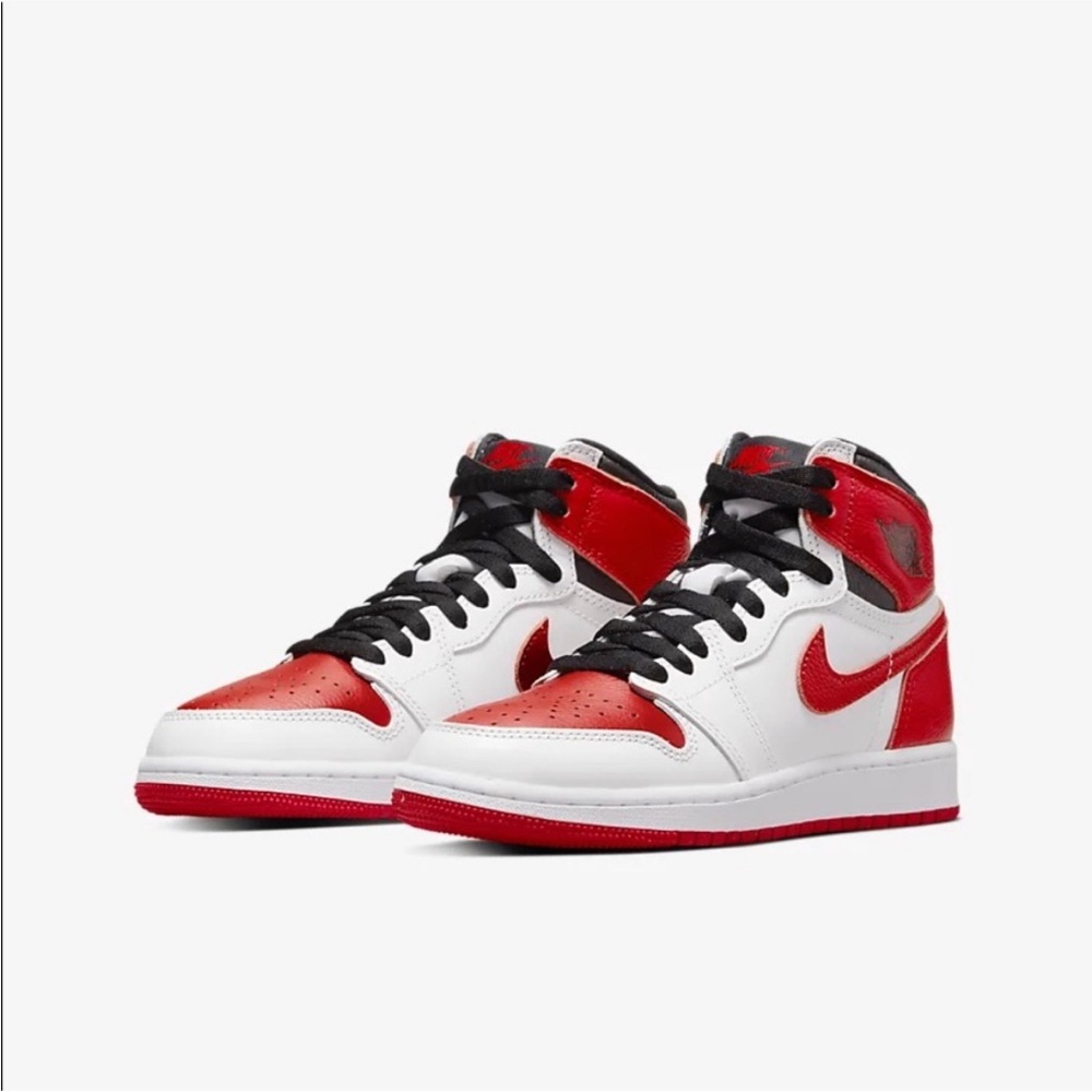 Air Jordan 1 retro high white/uni red 6.5Y